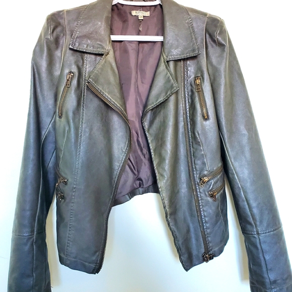 Beautiful faux leather jacket. Worn only a few tim - Picture 1 of 6